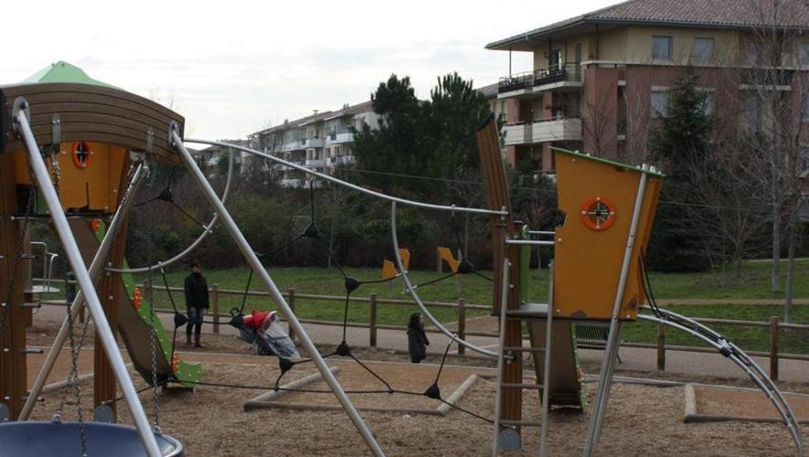 Appartement Entier T2 Avec Piscine Paradis Entierement Meuble Proche Metro Toulouse Exteriör bild